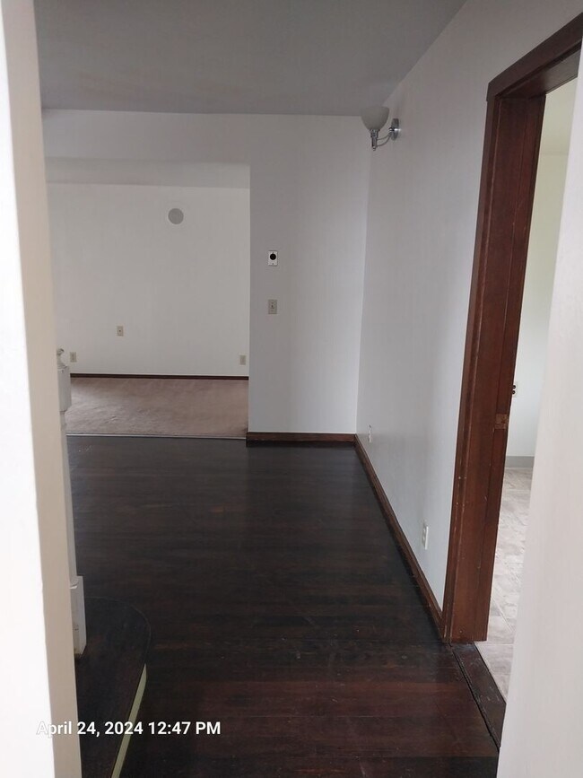 Building Photo - 19915 SW Muddy Valley Rd