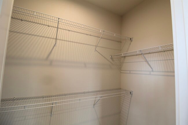 Building Photo - 3663 Ponton Rd