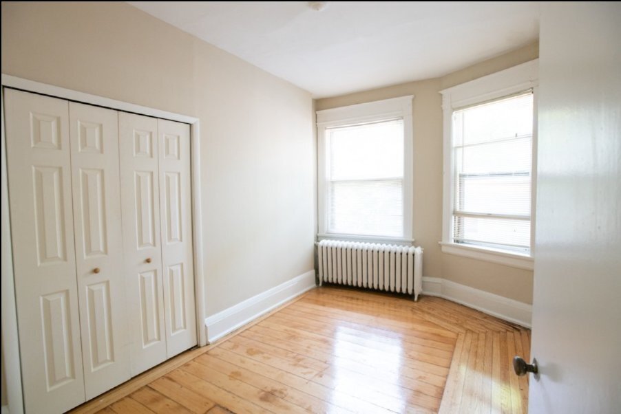 Building Photo - 2214 E Ivanhoe Pl