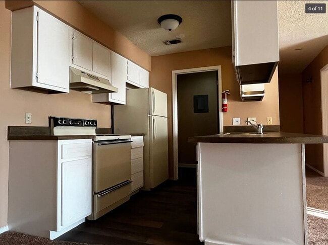 Building Photo - Huntington Place Apartments