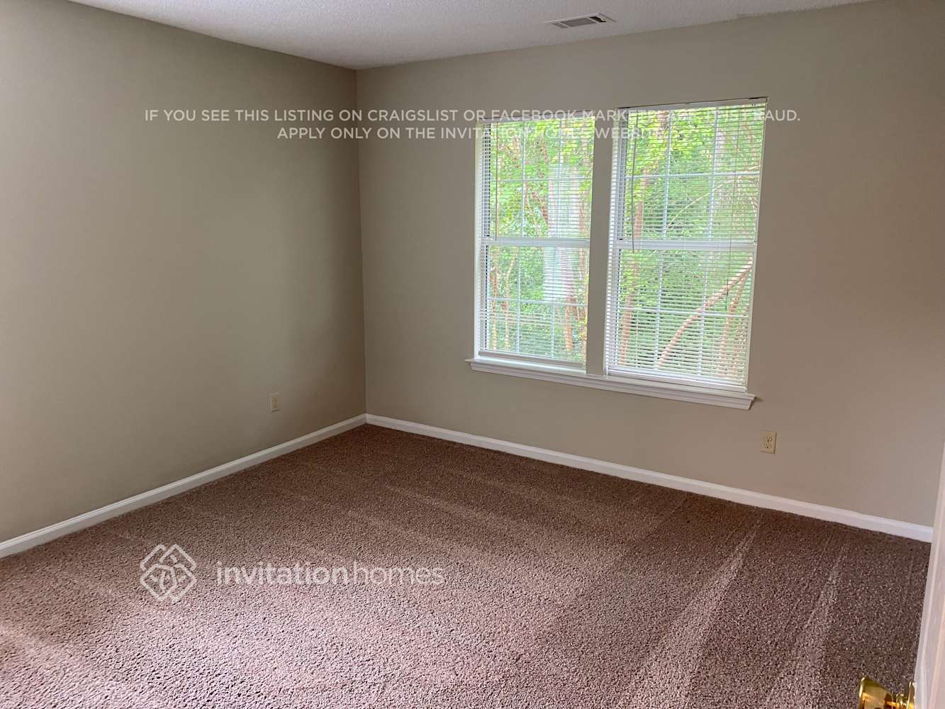 Building Photo - 1136 Briarmore Dr