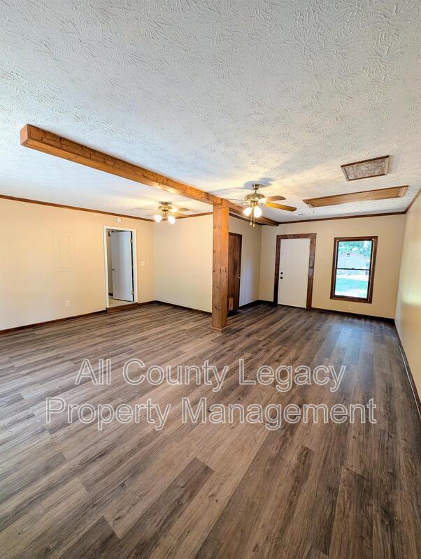 Building Photo - 125 Governor's Rdg