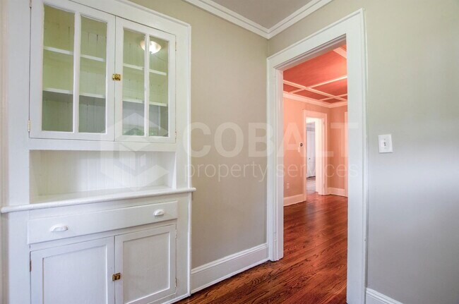 Building Photo - 499 Winton Terrace NE