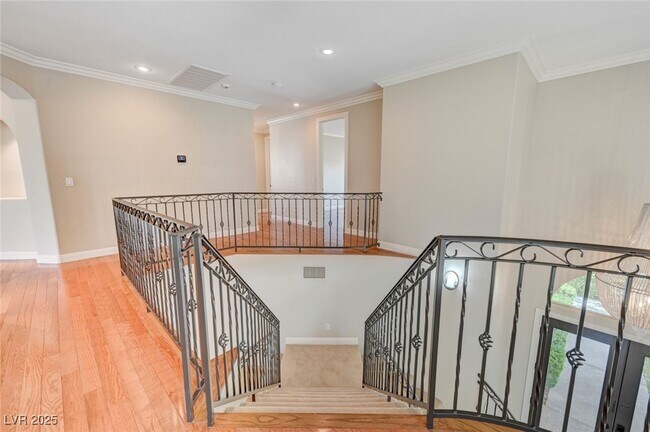 Building Photo - 9813 Edgeview Pl