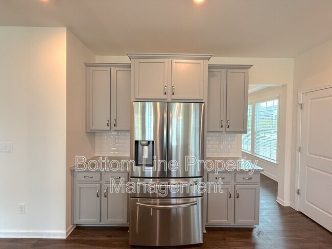 Building Photo - 14929 Baldridge Dr
