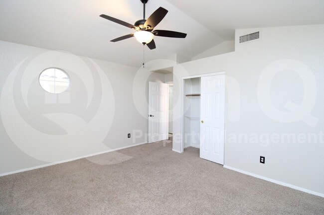 Building Photo - 16643 S 15th St