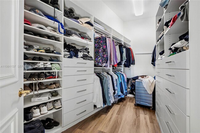 Building Photo - 4900 Sanctuary Ln