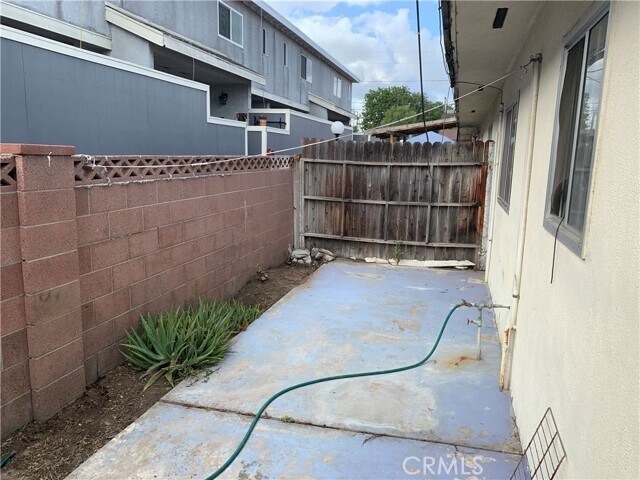 Building Photo - 3411 W Orange Ave