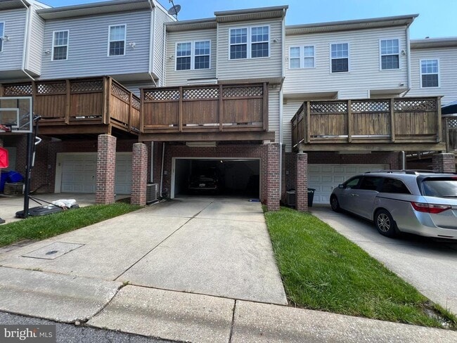 Building Photo - 6030 Helmsman Way