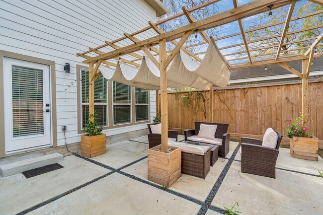 Building Photo - 4209 New Orleans St