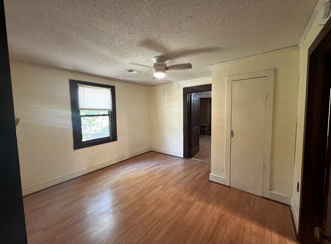 Building Photo - Yadkinville for rent!!