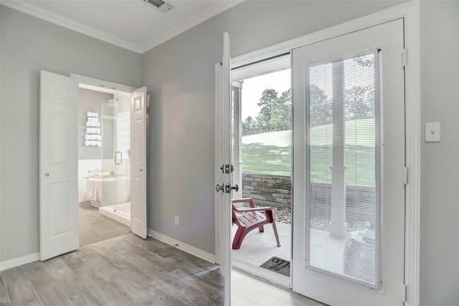 Building Photo - 112 Harbour Town Dr