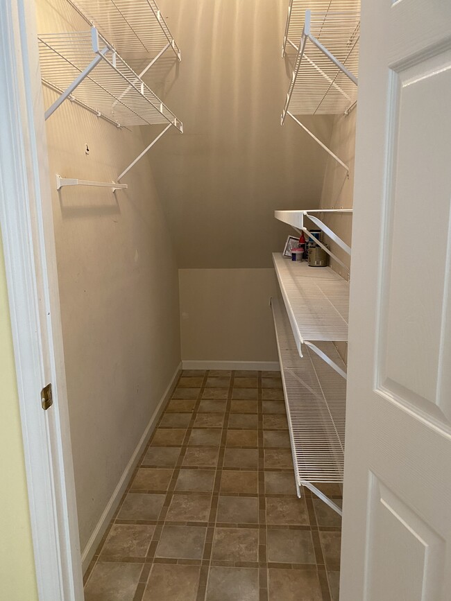 Building Photo - 8206 Gamblers Choice Trl