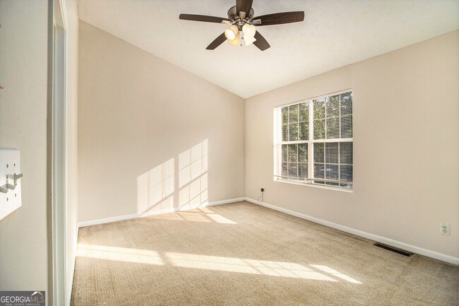 Building Photo - 5570 Fair Creek Way