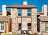 Building Photo - 3 Cypress Fairway Village