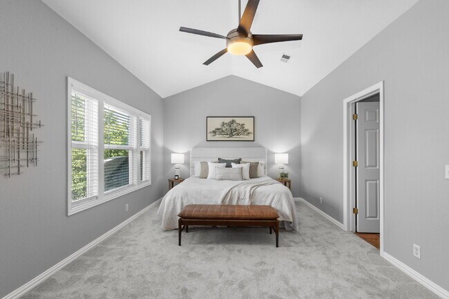 Building Photo - $3,350.00 - 2 Bedroom, 2.5 Bathroom Condo ...
