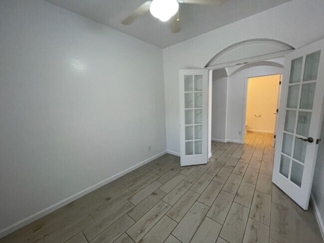 Building Photo - 3 Bedroom plus Den w/2.5 Bathrooms Chandler (AZ Ave. and Warner)