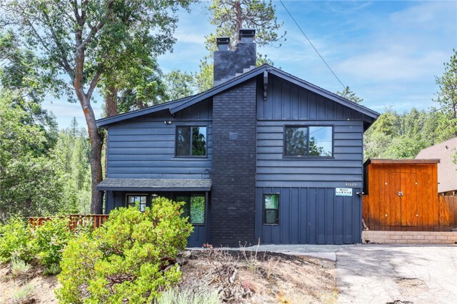 Building Photo - 41625 Thrush Ct