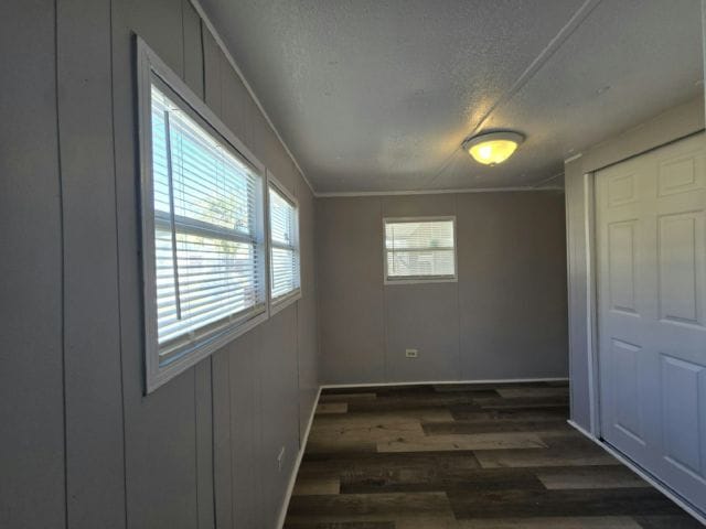 Building Photo - 2850 New Tampa Hwy