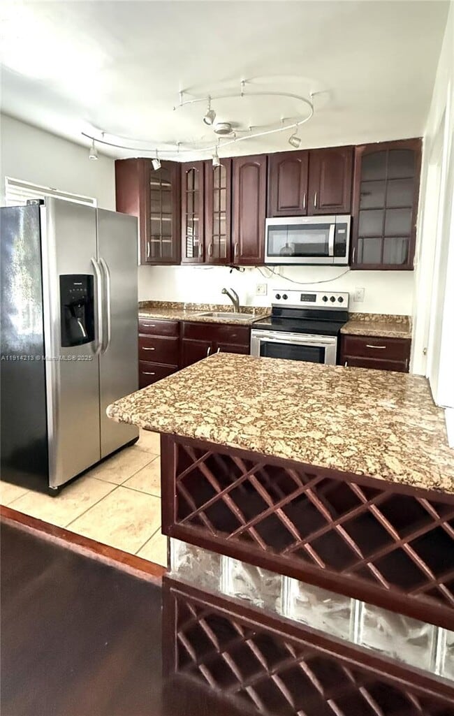 Building Photo - 755 NE 91st St