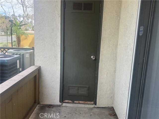 Building Photo - 2155 Highpointe Dr