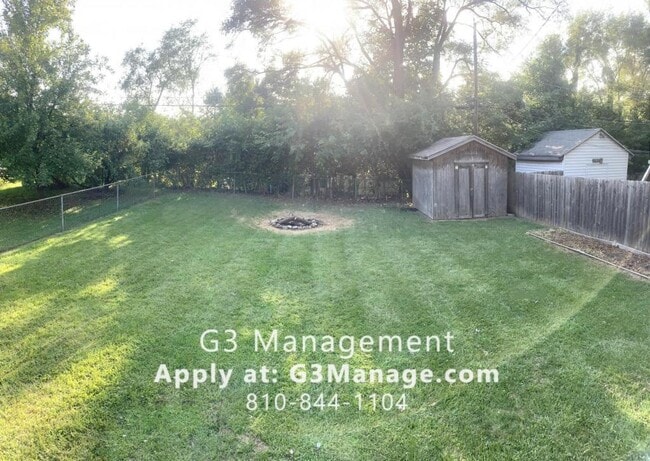 Building Photo - 5052 Walsh Dr