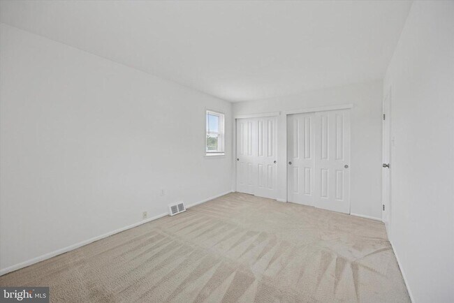 Building Photo - 4000 Lyman Dr