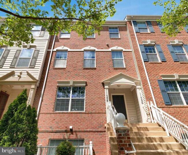 Building Photo - 11358 King George Dr