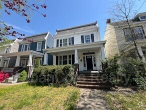 Building Photo - 709 N 35th St