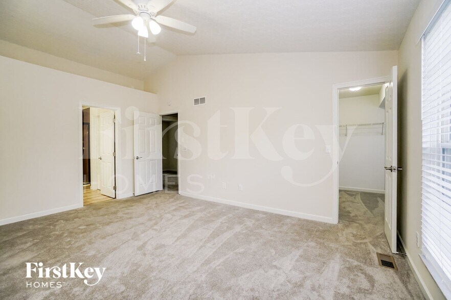 Building Photo - 5823 Birch Bark Ct
