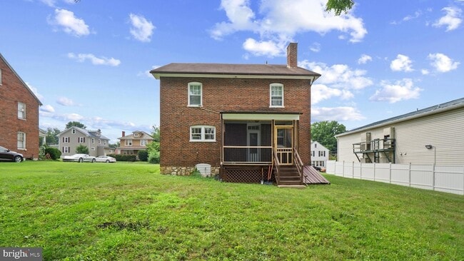 Building Photo - 506 E Liberty St
