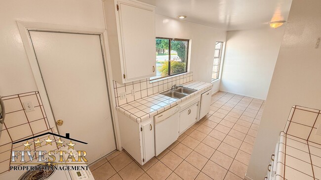 Building Photo - House for Rent on 2446 Hasti Acres Drive