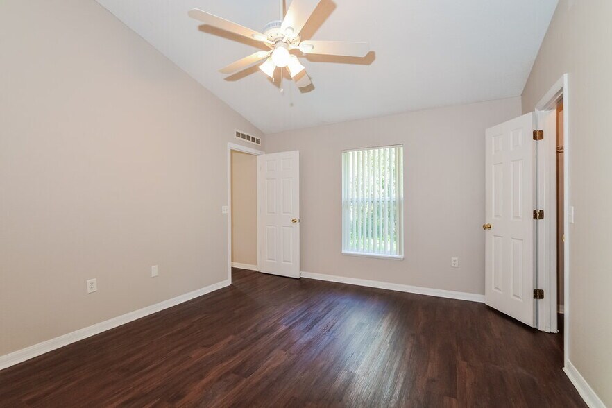 Building Photo - 499 Katherwood Ct