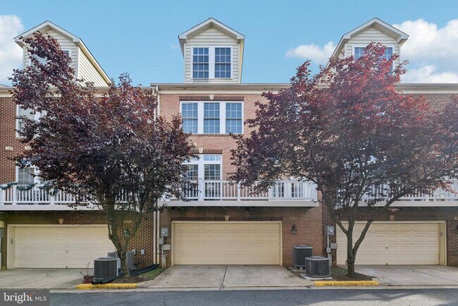Building Photo - 7979 Vigne Ct