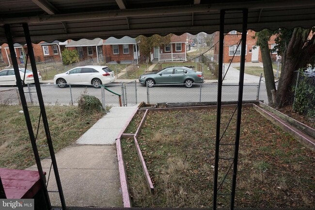 Building Photo - 4926 Edgemere Ave