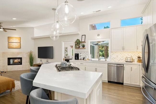 Building Photo - 76941 Coventry Cir