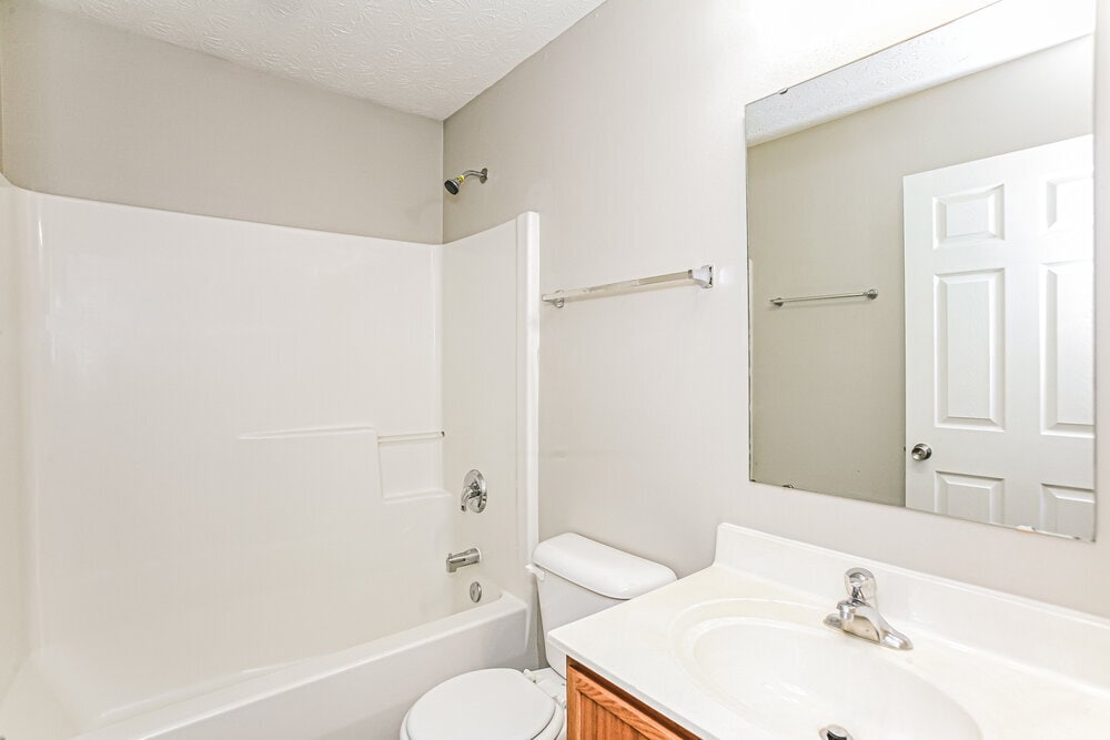 Building Photo - 16864 Maraschino Dr