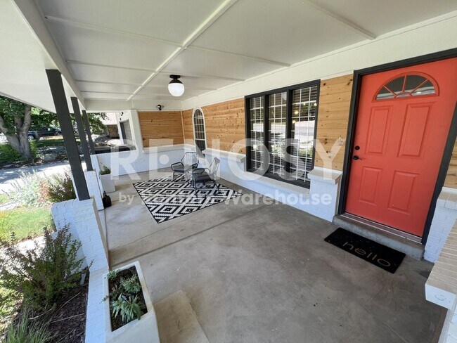 Building Photo - 7274 S Chase Way