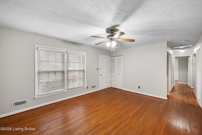 Building Photo - 9806 Mary Dell Ln