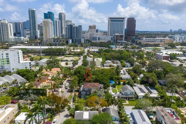 Building Photo - 486 SW 5th St