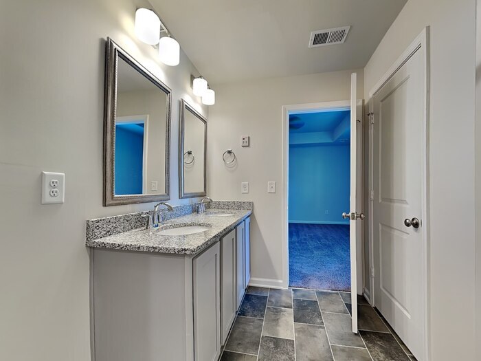 Building Photo - 43 Blue Fescue Way