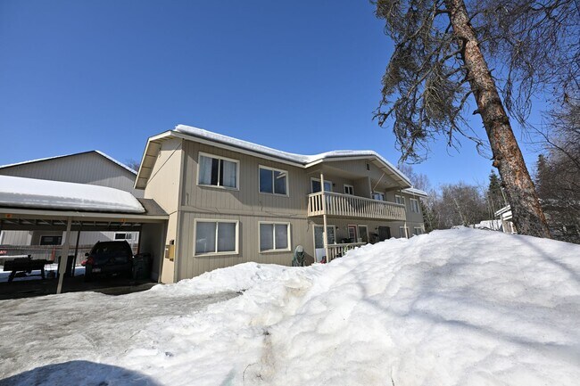 Building Photo - 1103 Broaddus St