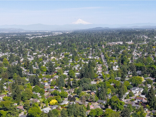 Building Photo - 9648 N Central St