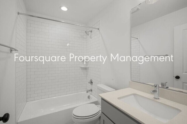 Building Photo - Modern 4-Bed / 3.5-Bath Townhome with Main Level Hard-Surface Floors , Back Patio – Easy Access t...