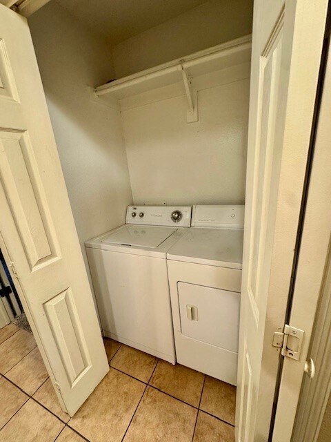 Building Photo - 1355 Oakland Ave