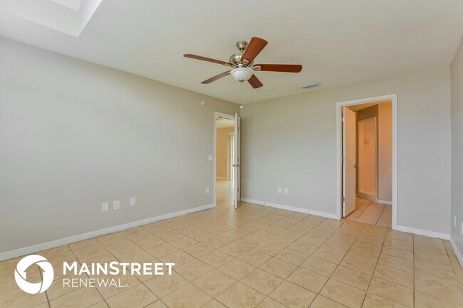Building Photo - 3057 Riverhead Dr