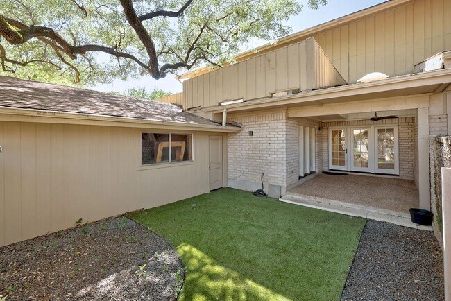 Building Photo - 8102 East Ct