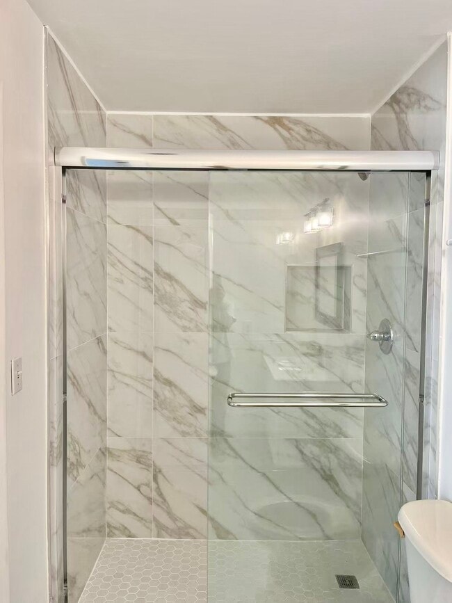 Building Photo - 8851 NW 119th St