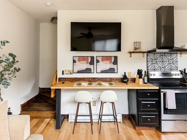 Building Photo - Modern 1 Bedroom, 1 Bathroom Home in East Missoula – Fully Furnished!