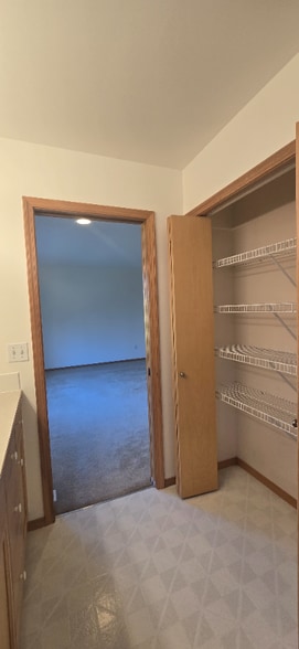 Building Photo - 4020 Shelby Rd